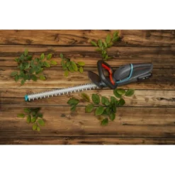 Gardena 18V Heggenschaar ComfortCut 50cm Incl. Accu + Lader 7 Gardena 18V Heggenschaar ComfortCut 50cm Incl. Accu + Lader -Tuinmeubel Verkoop 123 2636