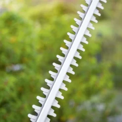 LUX 20V Heggenschaar + 2,0Ah Accu + Lader 23 LUX 20V Heggenschaar + 2,0Ah Accu + Lader -Tuinmeubel Verkoop 123 2693