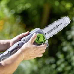 LUX 20V Telescopische Heggenschaar/kettingzaag (zonder Accu) 28 LUX 20V Telescopische Heggenschaar/kettingzaag (zonder Accu) -Tuinmeubel Verkoop 123 2710