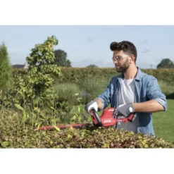 SKIL 20V Heggenschaar 0428AA 45cm Incl. 2,0Ah Accu + Snellader -Tuinmeubel Verkoop 123 2719