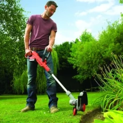 Black & Decker BLACK+DECKER 18V 3-in-1 Strimmer LI-ION 20 Cm Incl. 2,0Ah Accu + Lader -Tuinmeubel Verkoop 123 2830