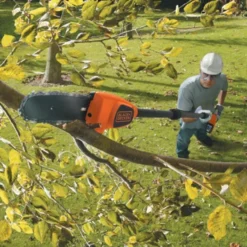 Black & Decker BLACK+DECKER Accu Hoogsnoeier GPC1820L20 5 Black & Decker BLACK+DECKER Accu Hoogsnoeier GPC1820L20 -Tuinmeubel Verkoop 123 3039