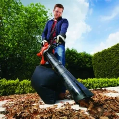 Black & Decker BLACK+DECKER Elektrische Bladblazer GW3030 7 Black & Decker BLACK+DECKER Elektrische Bladblazer GW3030 -Tuinmeubel Verkoop 123 3128