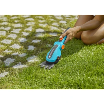 Gardena 3,6V Grasschaar ClassicCut Incl. Wielen En Steel 4 Gardena 3,6V Grasschaar ClassicCut Incl. Wielen En Steel - Afbeelding 4