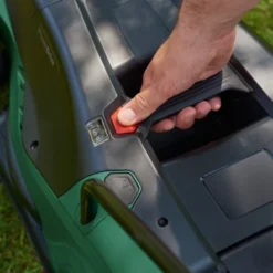 Bosch Elektrische Grasmaaier Universal Rotak 550 36cm 1300W -Tuinmeubel Verkoop 123 3604