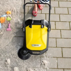 Kärcher KÄRCHER VEEGMACHINE S4 8 Kärcher KÄRCHER VEEGMACHINE S4 -Tuinmeubel Verkoop 123 4631