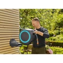 Gardena Wandslangenbox Roll Up 15 Meter Incl. Tuinspuit 10 Gardena Wandslangenbox Roll Up 15 Meter Incl. Tuinspuit -Tuinmeubel Verkoop 123 5051